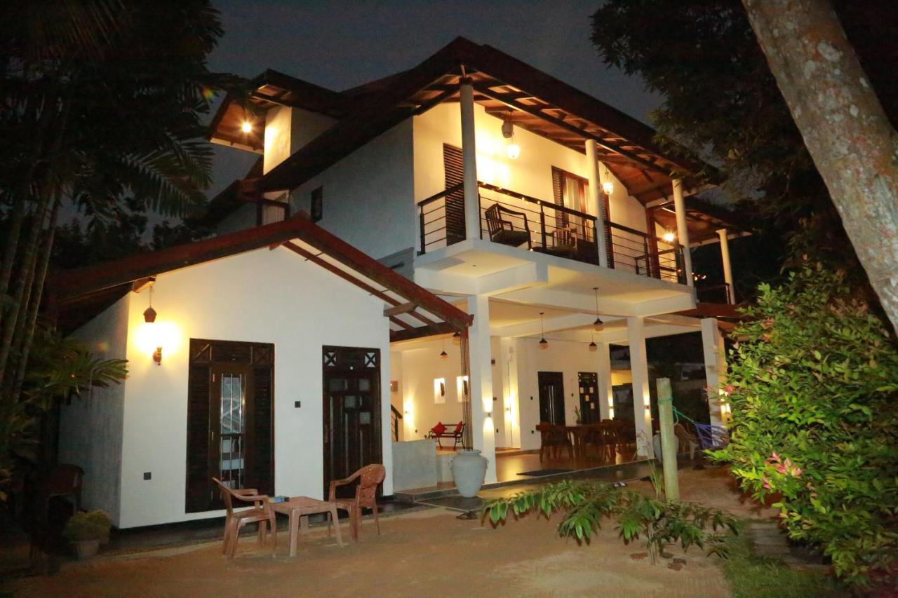 Midigama Holiday Inn Luaran gambar